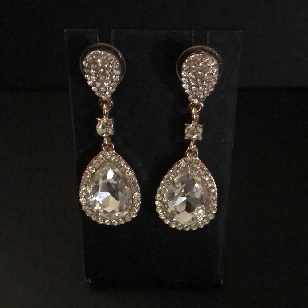 Rhine stone tear drop blinged out earrings​